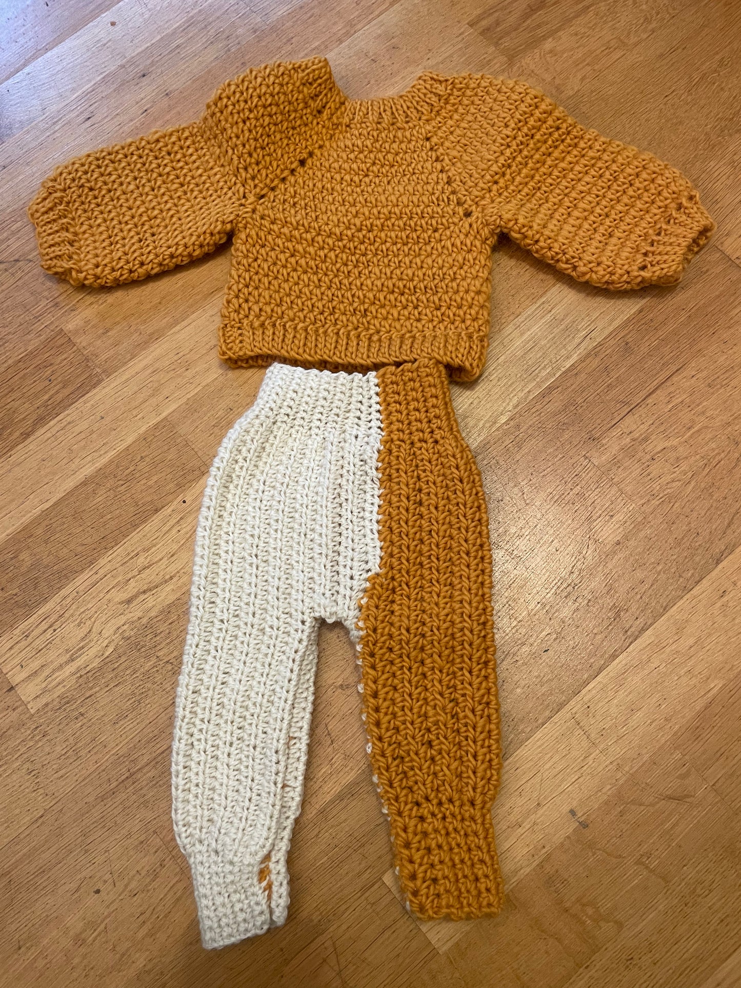 baby outfit yellow white wool